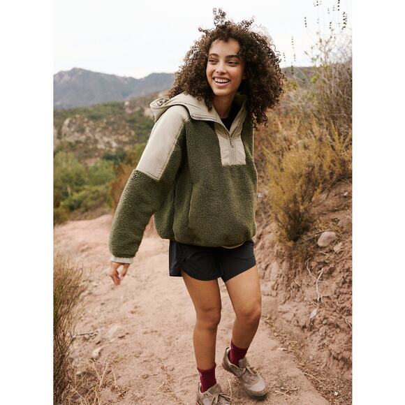 NWT Free People Lead The Pack Pullover Fleece Seagrass Combo Size XS - Picture 1 of 4